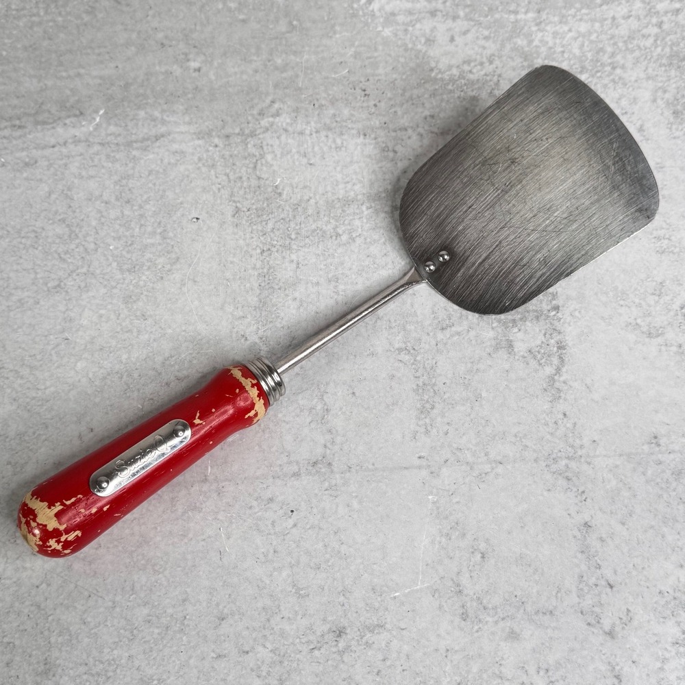 Vintage Suzie Q Red Wooden Handle Metal Spatula Server Turner Retro Kitchen Tool